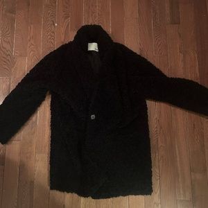 Wilfred Aritzia Plush Coat in black